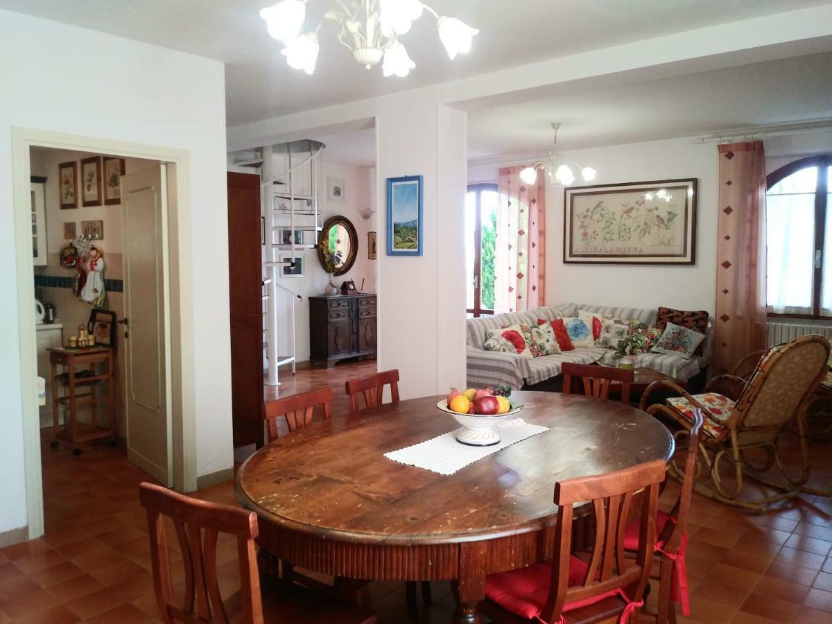 마지오네 I Pini House 빌라 외부 사진